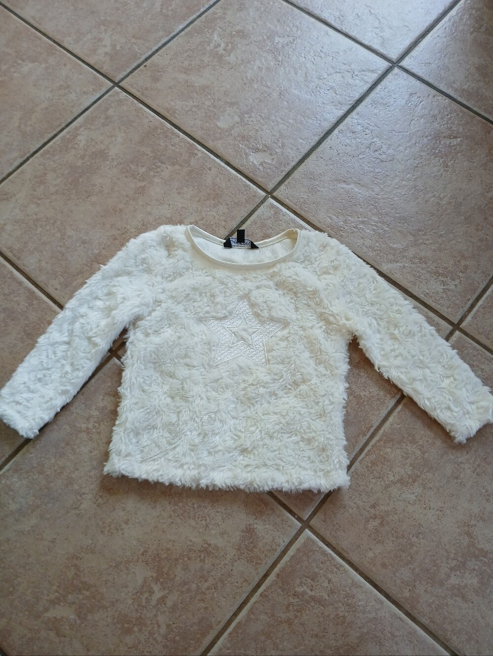 2T Textured White Star Shirt